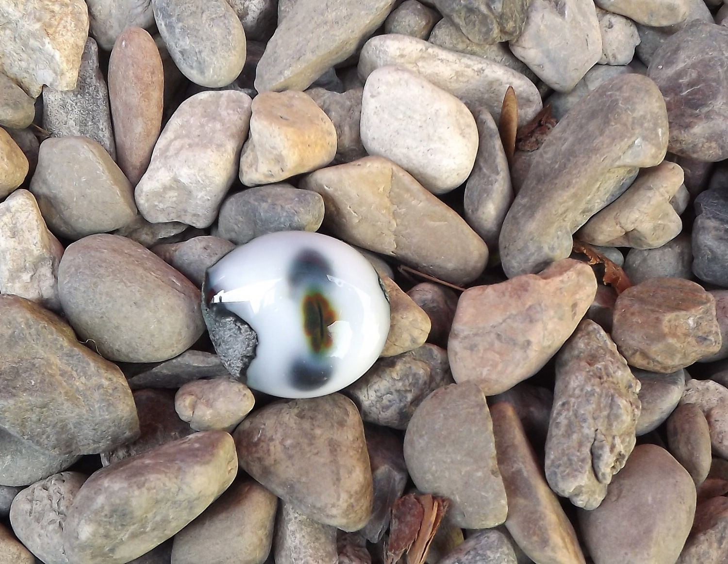 blue tone fused glass magnet