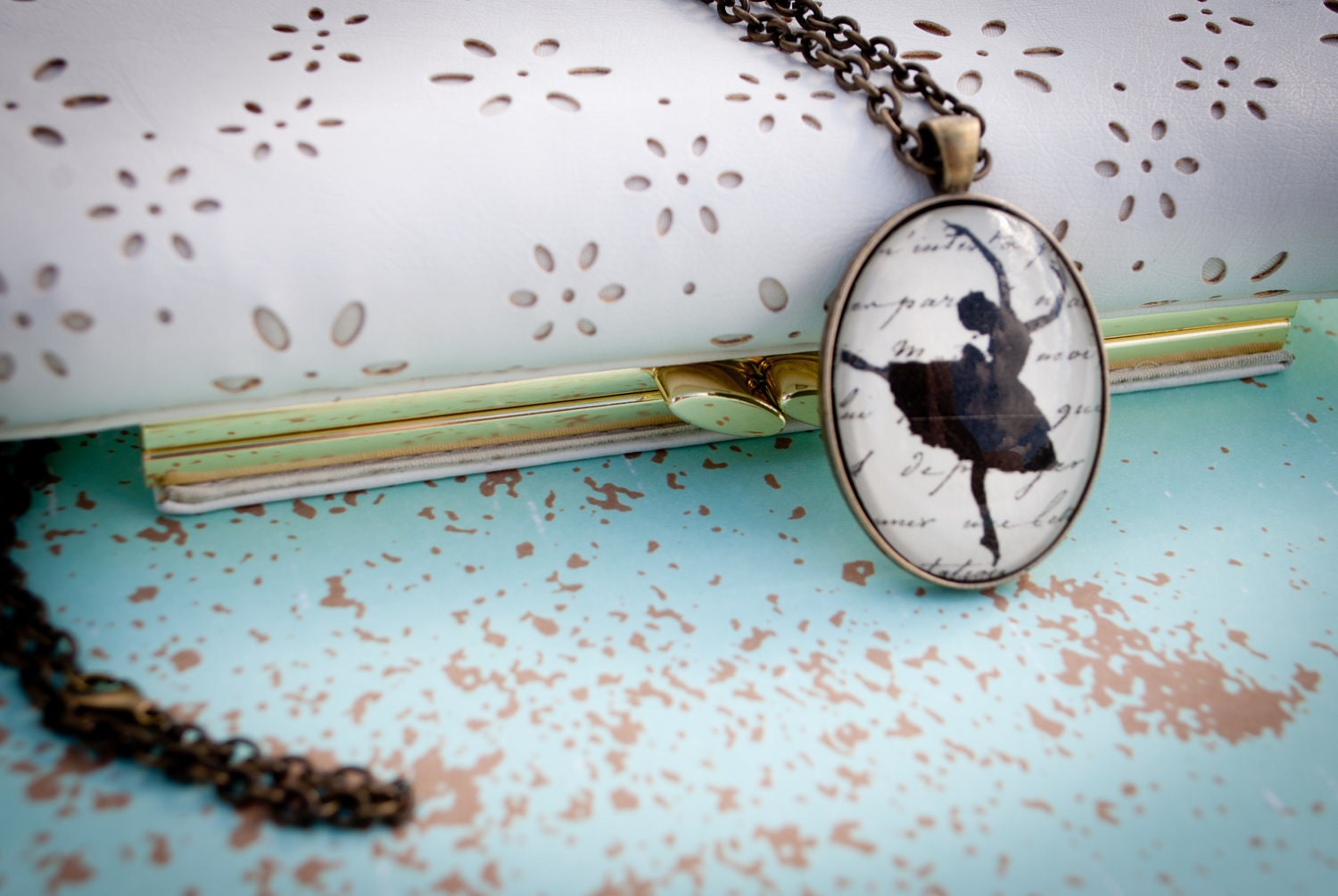 Dancining Damsel - Glass Pendant Necklace