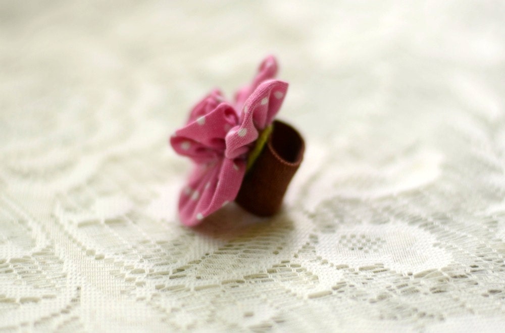pink and white polka dot fabric flower ring