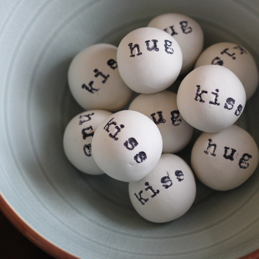 clay hug and kiss ball vase fillers