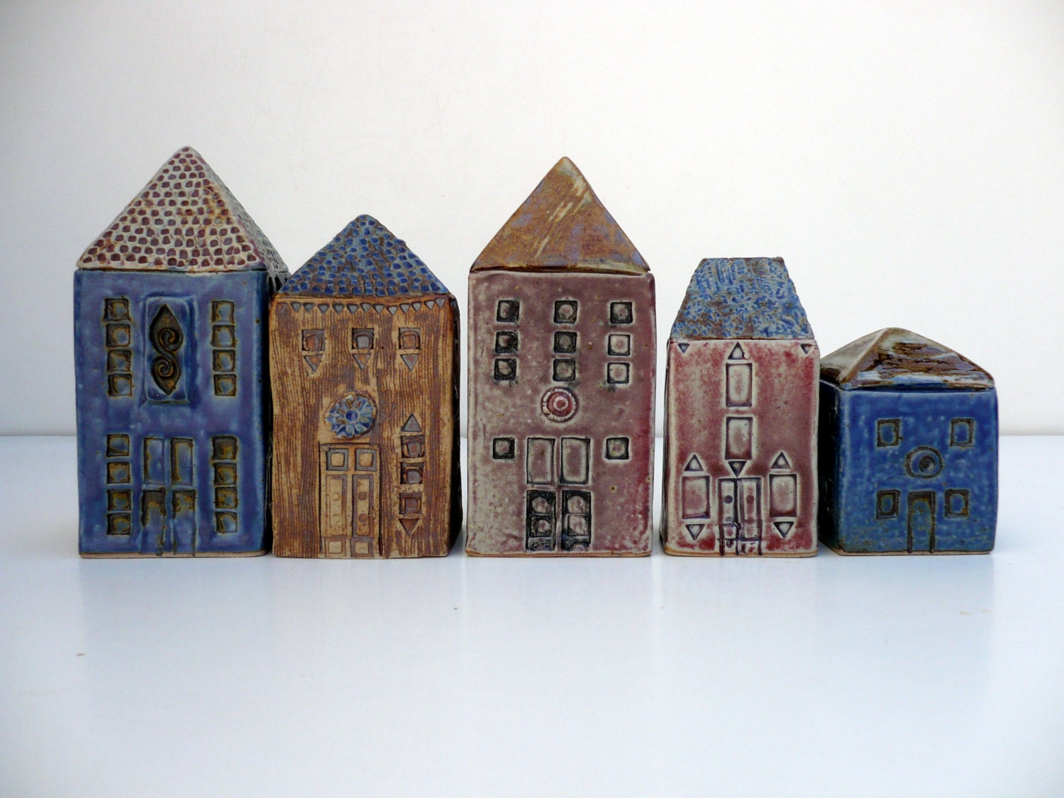 Miniature  House.Ceramic house. Mediterranean village house.OOAK - BlueMagpieDesign