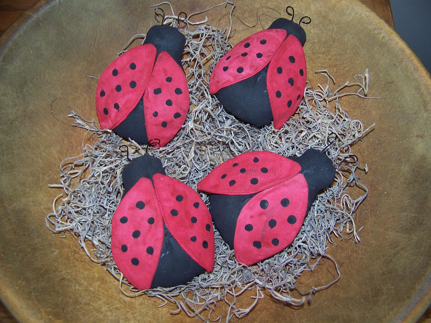 Set Of 4 Primitive Fabric Ladybug Bowl Fillers/Tucks
