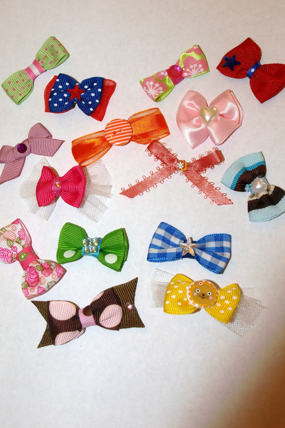 lot of 15 itty bitty bows