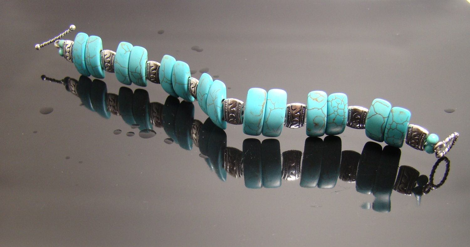 Turquiose bracelet with silver plated spacers