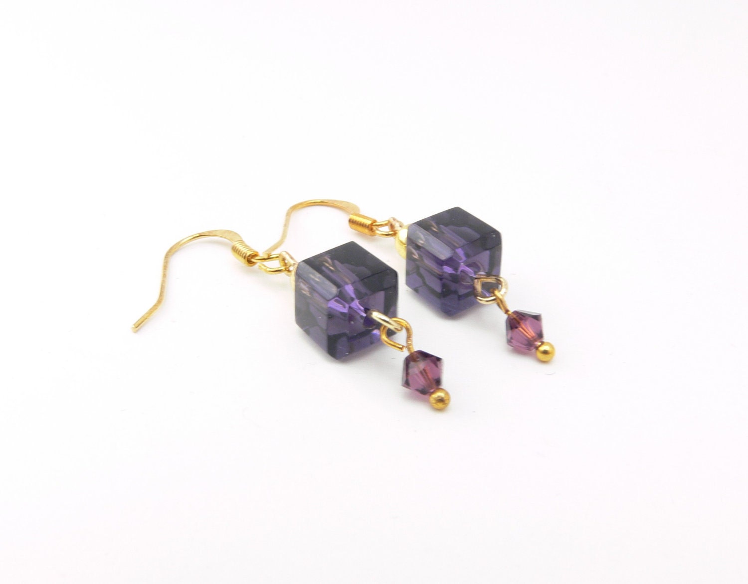Cube dangle earrings, crystal purple earrings, purple earrings, gold plated earrings with cube crystals