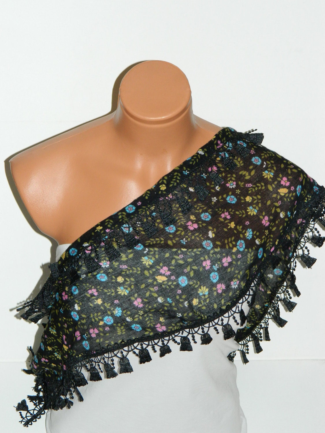 flower Scarf. Turkish Fabric Fringed Guipure Scarf ..bandana,headband,wedding,bridal,authentic, romantic, elegant,