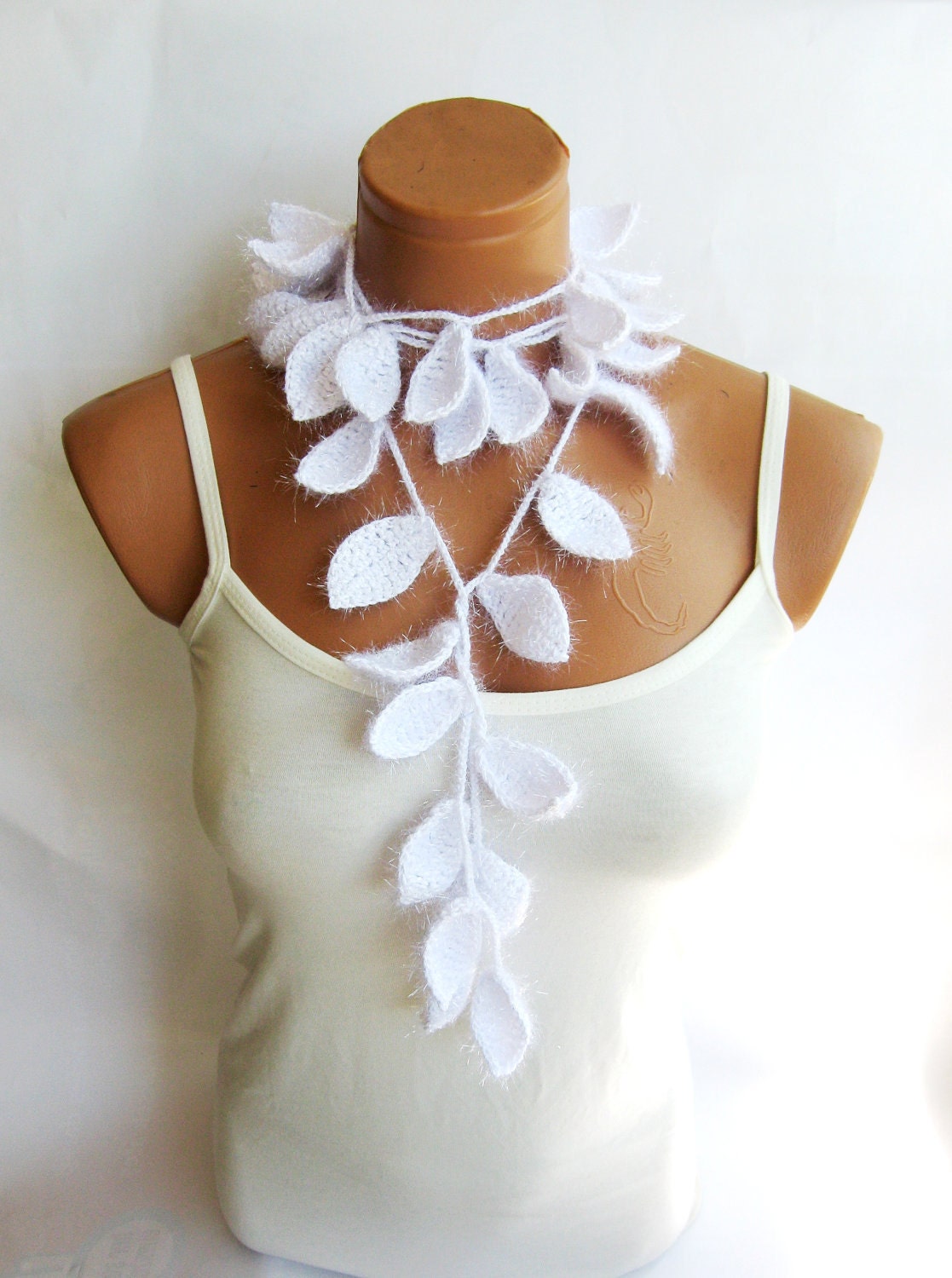 Silvery Crochet ivy, White, ivy leafs Lariat Scarf. Fashion Flower Scarves, Necklace... Wedding Scarf, Bride, Bridesmaid...