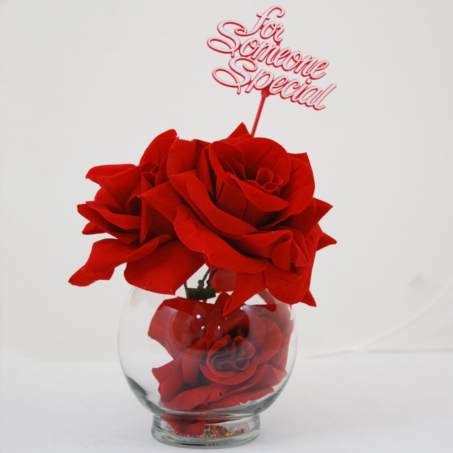 Valentine Silk Rose Velvet Round Glass Vase - flovery