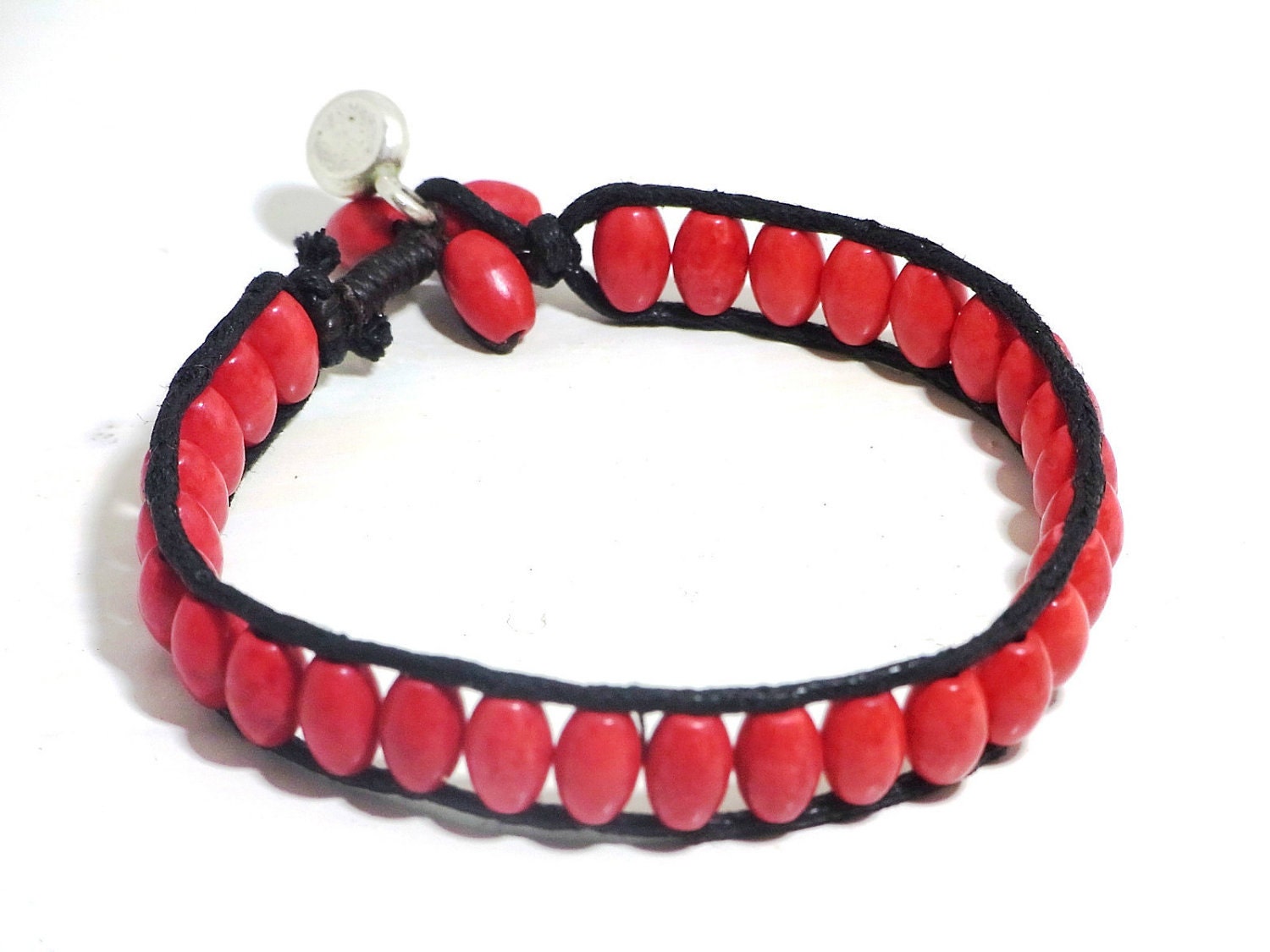 Handmade Red Stone Bracelet with 92.5% Sterling silver Thailand. (B030-R)