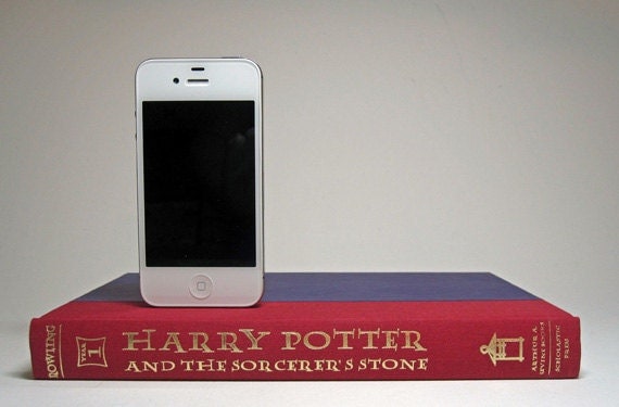 Harry Potter and The Sorcerer's Stone Charging Station for iPhone and iPod