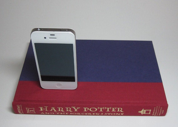 Harry Potter and The Sorcerer's Stone Charging Station for iPhone and iPod