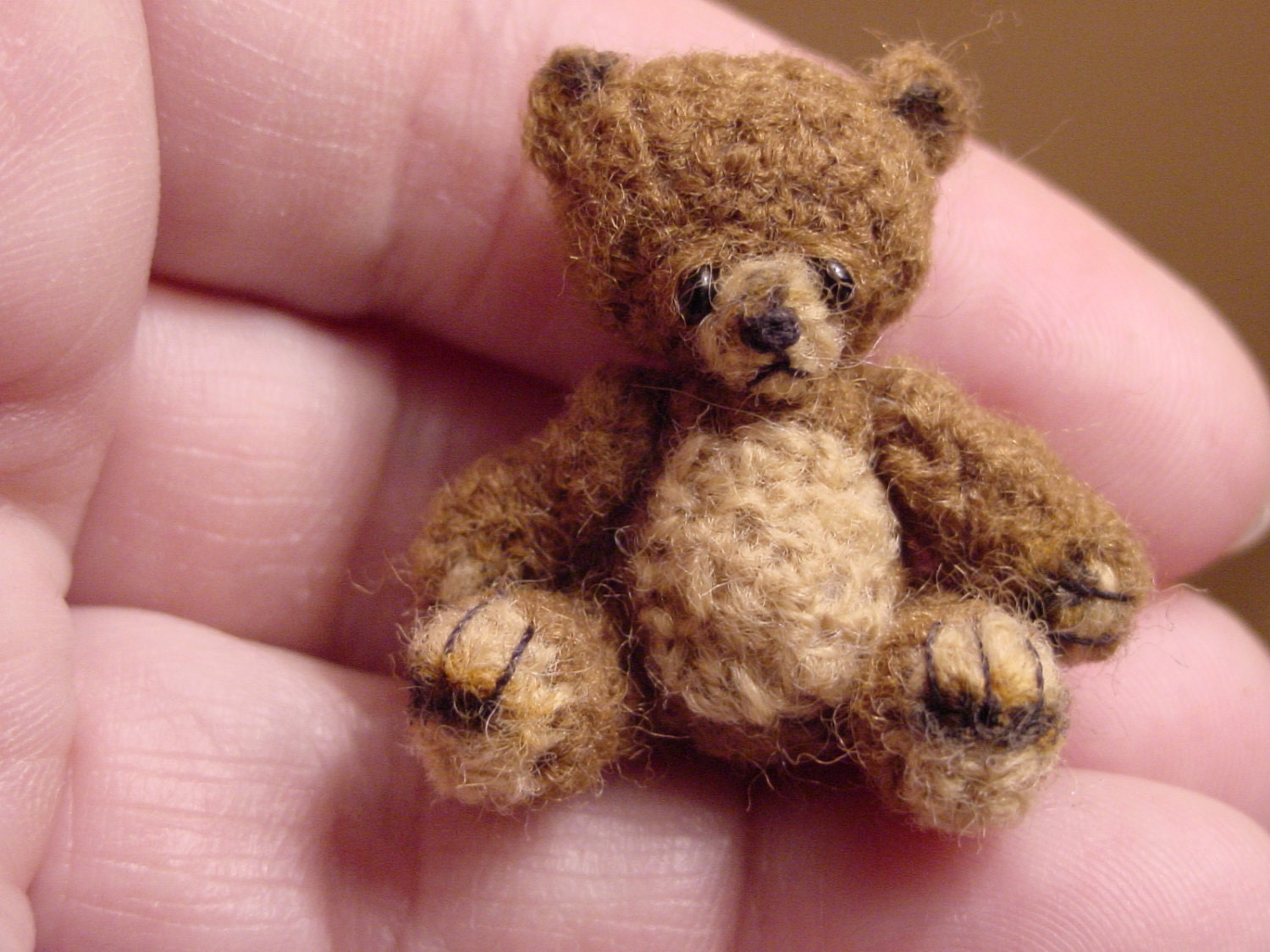 ORIGINAL BEAR ((made to order)) -artist Miniature(Thread)Doll house/crocheted collectible-OOAK