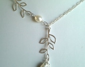 Leaves with Pearls Lariat Necklace, leaf pendant, pearl charm Necklace - wedding jewerly,mother's day gift