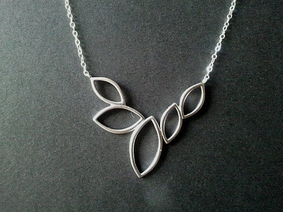 5 Marquise Leaves Silver pendant, Necklace, Leaves Charm, Wedding Jewelry, simple, modern