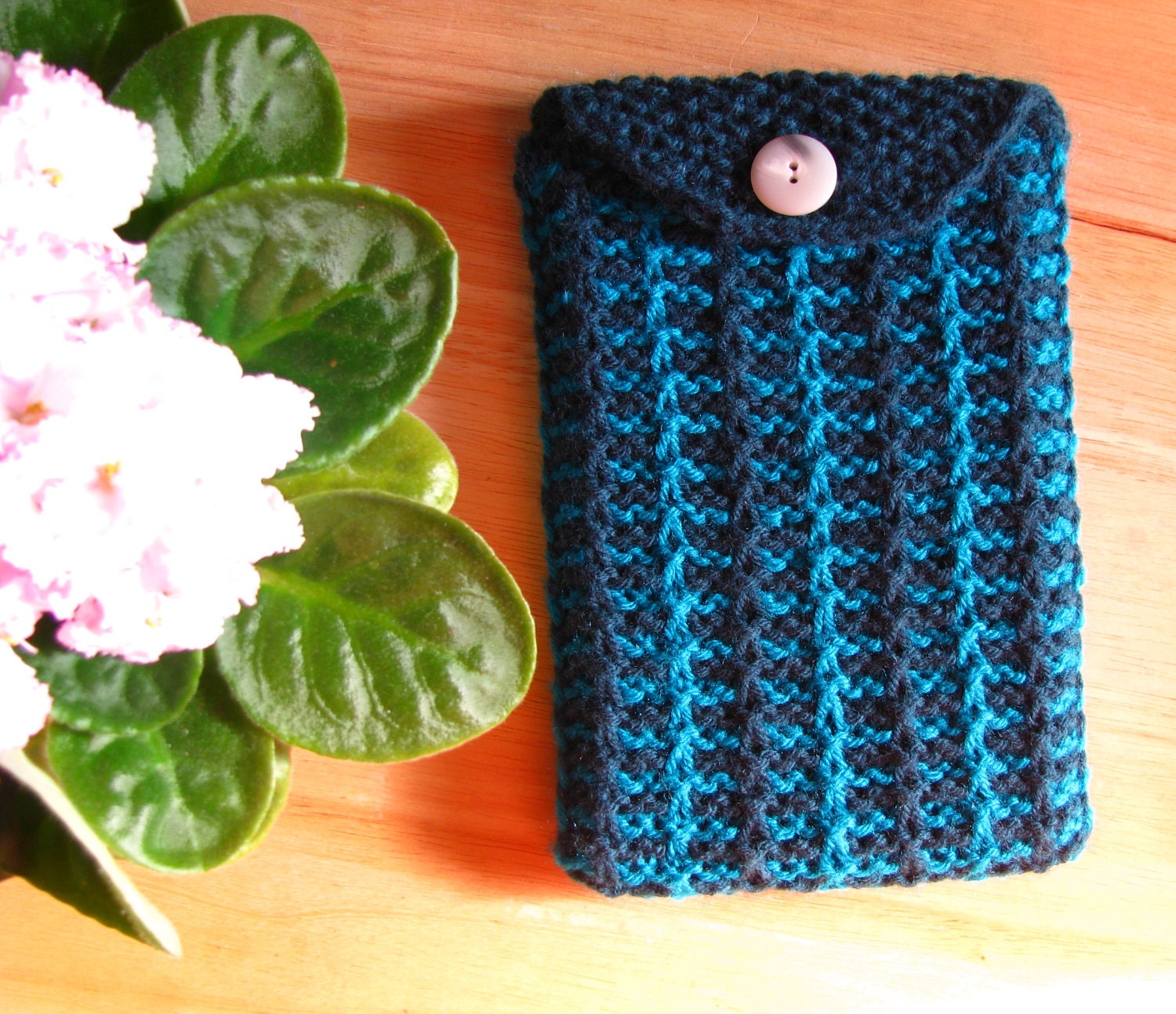 Kindle Fire case Kindle Touch bag Galaxy Tab Lenovo Nook Color Acer Icona Toshiba Thrive PlayBook eReader 7" tablets cover hand knit in blue