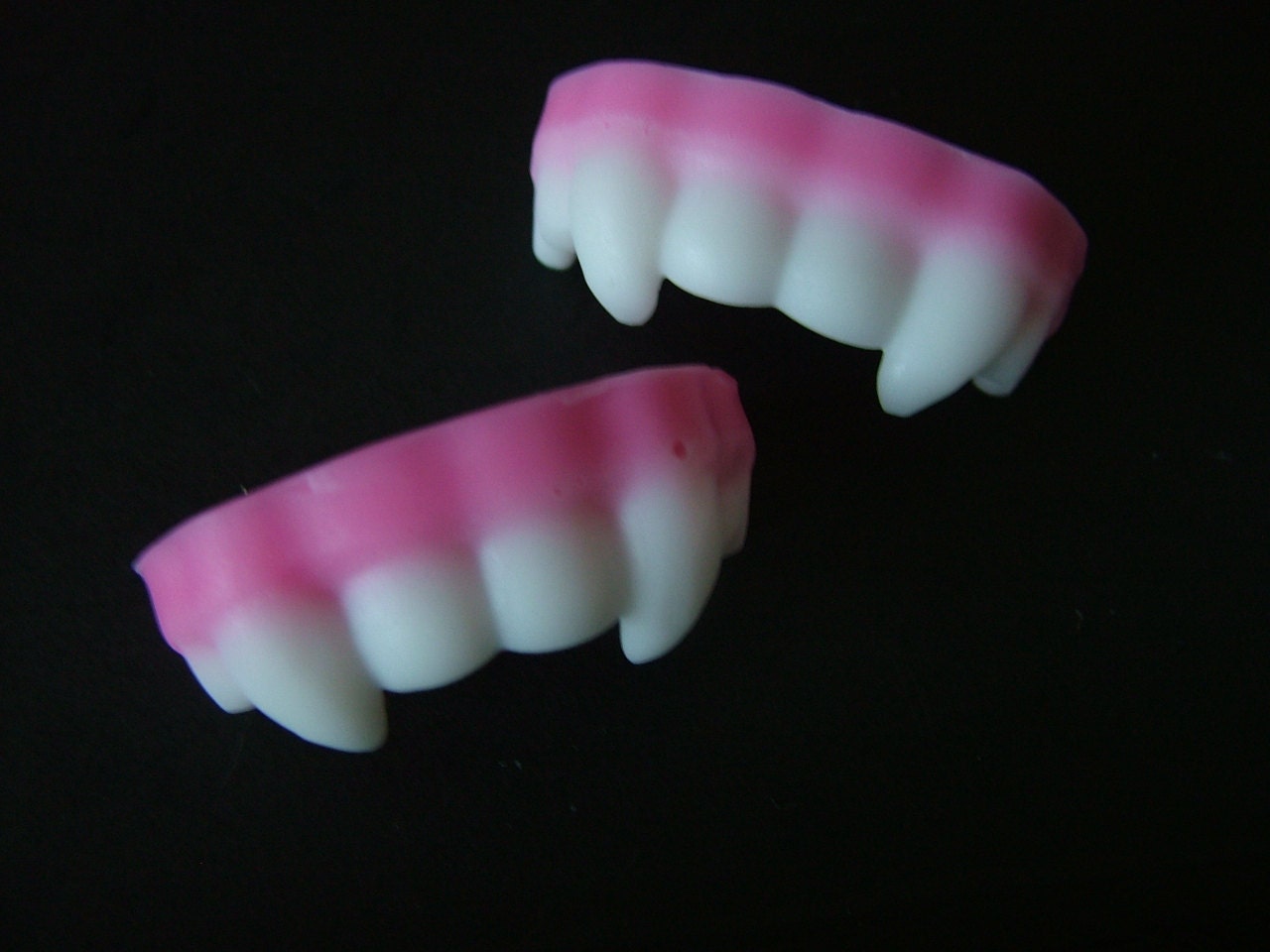 Vampire Fangs Strawberry and Vanilla Soap