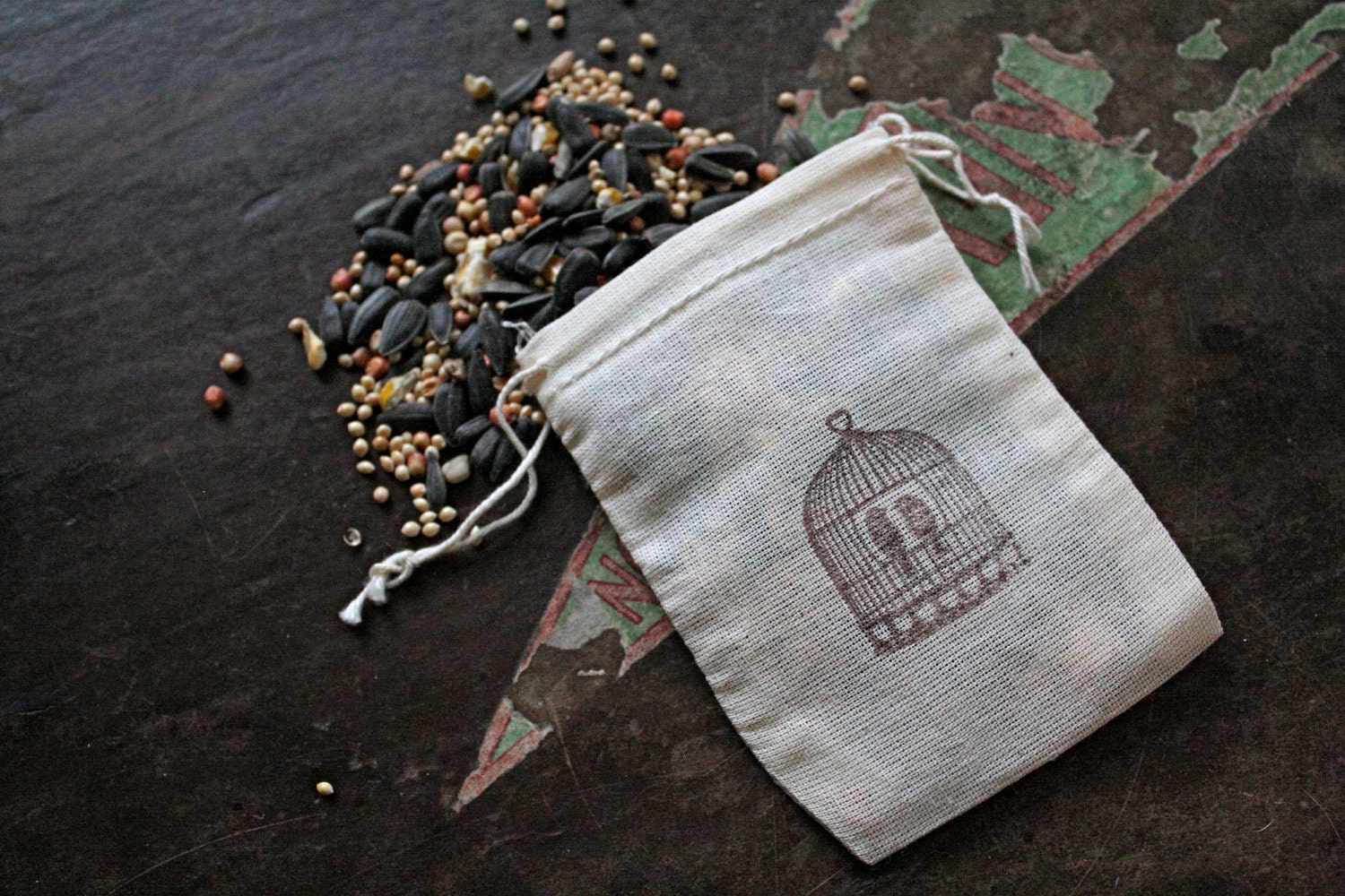 Wedding favor, bird seed toss favors. 50 muslin bags, 2x4, UNFILLED for International Shipping. Bird cage Shower the Love Birds design.