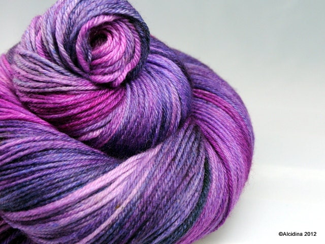 Handpainted sock yarn - Zero-g Sock  "Perseus A" - 80/10/10 superwash merino wool / cashmere / nylon 4 ply fingering weight