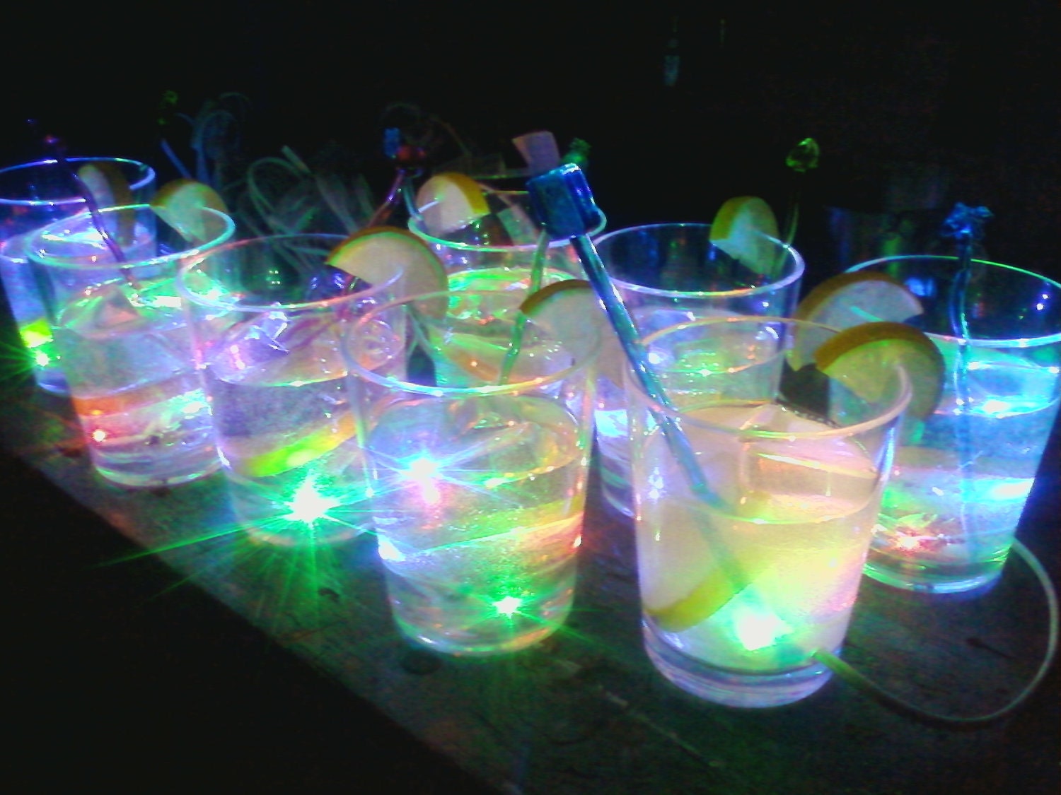 3-color LED  'glass of lemonade' night light