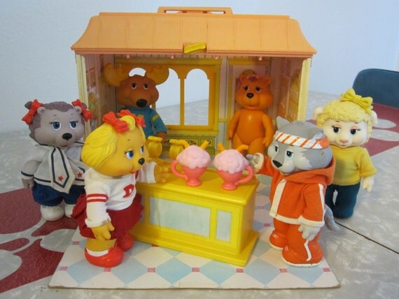 Get Along Gang Hoofnagel's Ice Cream Emporium or Supper Soda Shoppe and Dress Up Kids Play Set Those Characters from Cleveland
