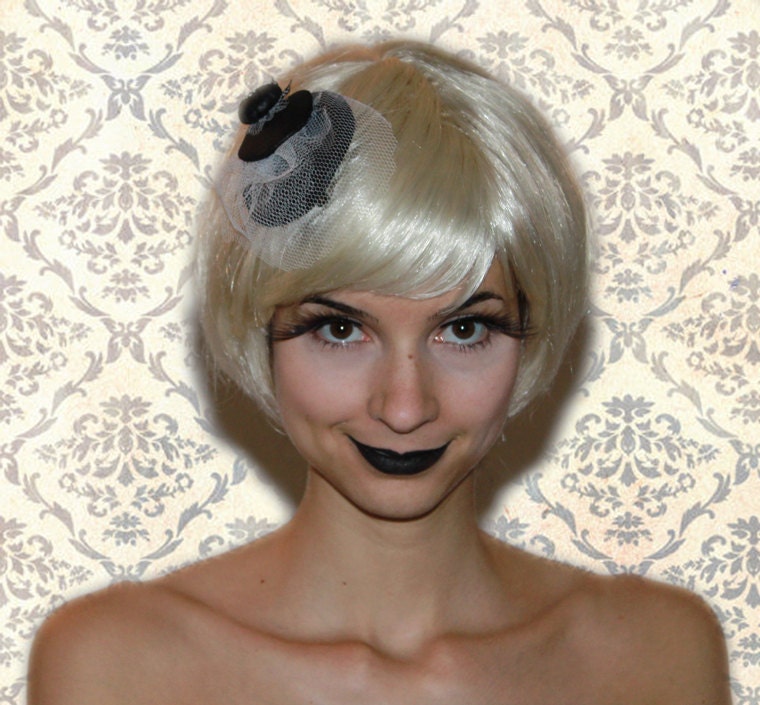 Black and White Victorian inspired Headpiece - 'Victoria'
