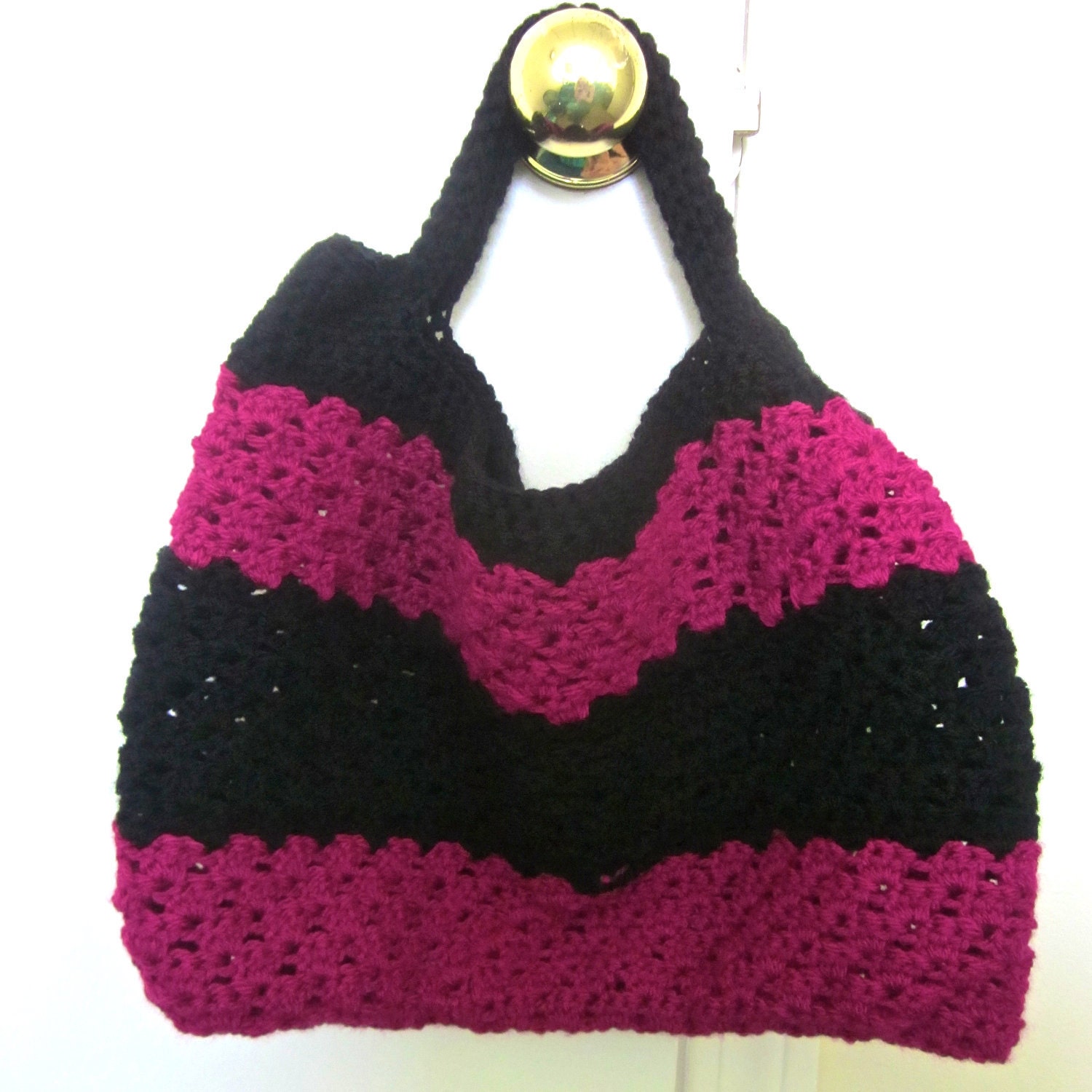 Crochet Tote Bag The Sassy Bag in Magenta and Black