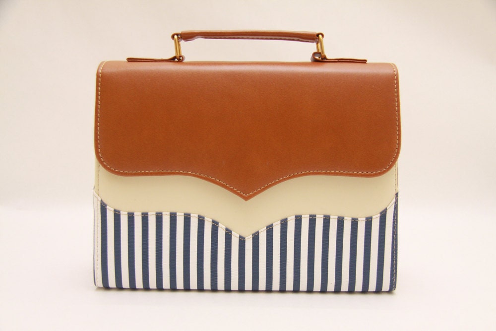 Summer time,vintage brown,chocolate,messenger bag,vintage messenger bag,stripes fabric,white stripes,blue and white,blue and brown,brown