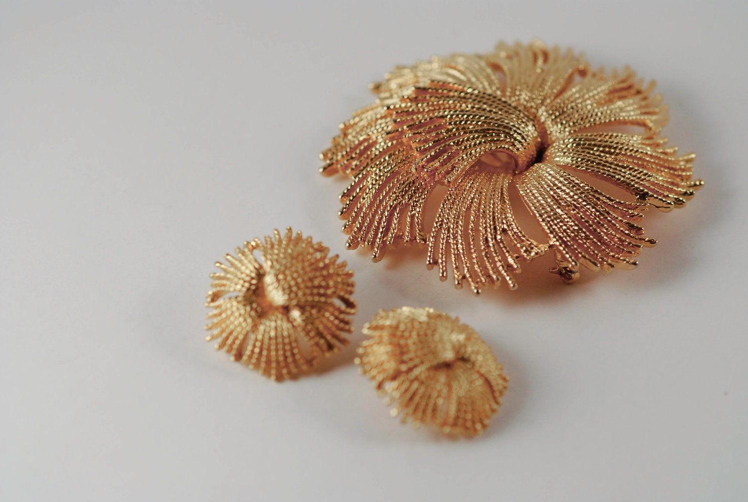 Large Gold Celebrity Brooch and Earrings