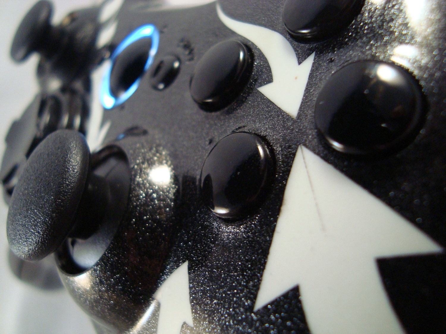 Insomnia Color Changing Hand Airbrushed Xbox Controller. Heat Sensitive Paint.  Made by ProModz
