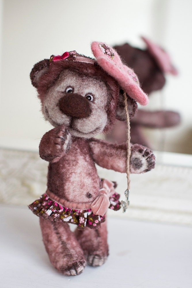 Teddy Bear Laila - Artist Bear OOAK - Ester decoration/gift - Mother's day gift
