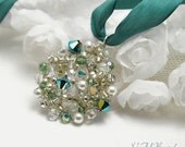 Emerald Blue Wire Wrapped Crystal Pendant Necklace, Bright Choker Necklace, Statement Jewelry, Aurora Borealis Jewlery