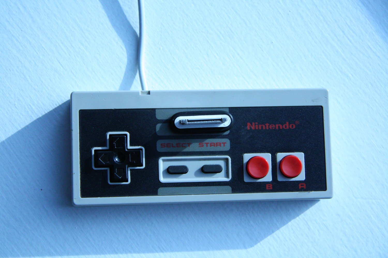 Upcycled Nintendo (NES) Controller iPhone / iPod dock