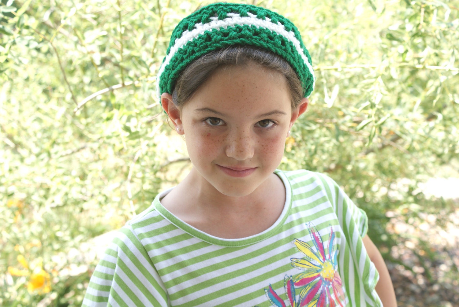 Womens Crochet Hairband, Green and White Ear Warmers, Green Hairband, Sports Band Athletic Headband Hair Decorations, Yoga Band