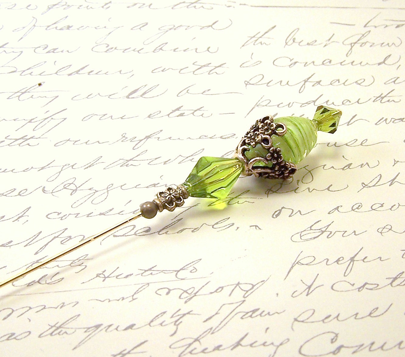 Beaded hat pin women little green sprout swirled fresh chartreuse green lamp glass Victorian stick brooch scarf pin gold metal TAGT tenx