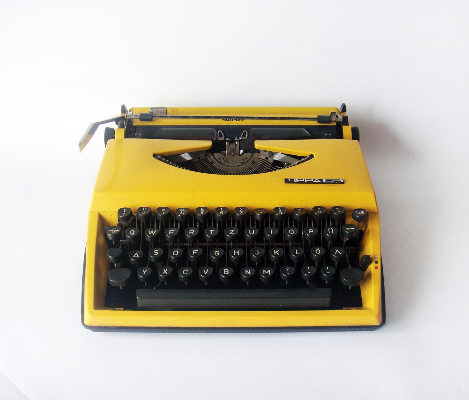 Bright Yellow Triumph Typewriter Tippa Adler - made in Holland - manual retro Typewriter