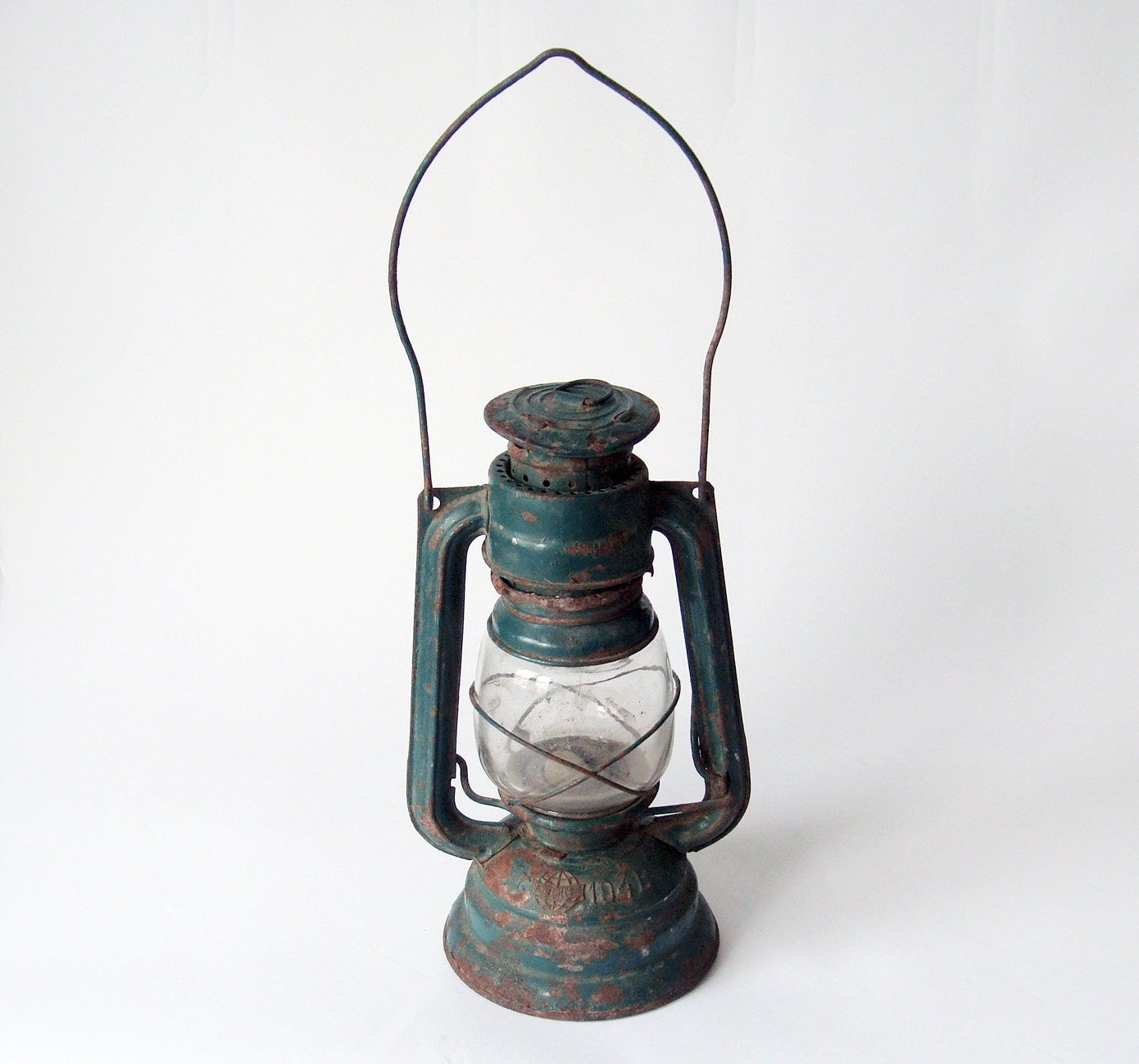 Green rusty Kerosene vintage Lantern Lamp - railroad vintage lantern - green rusty old lamp great for decor