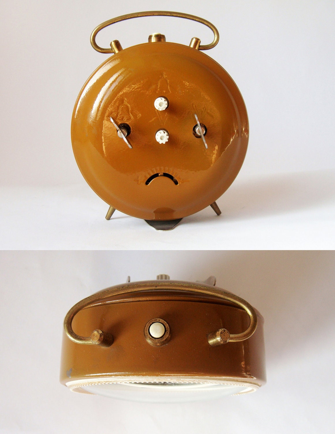Gorgeous Mustard Russian Jantaz Clock - vintage alarm clock in working order