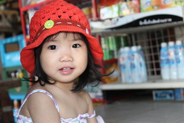 Crochet Sun Hat with buttons for girl,Spring hat