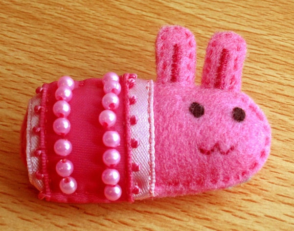 Pink Chibi Bunny - Hand-stitched Felt Brooch
