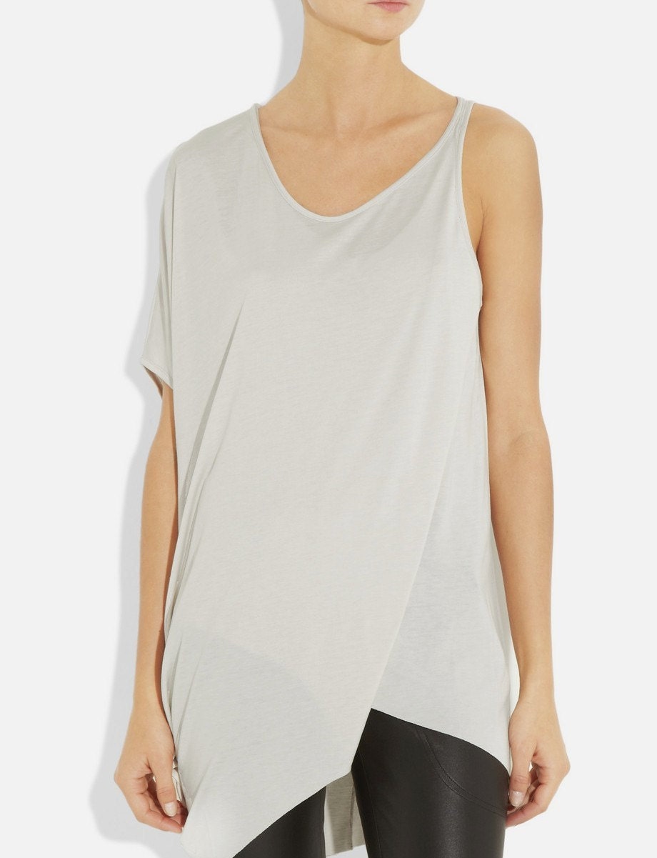 Asymmetric jersey top. Tunic t-shirt. Late summer jersey  top. Draped top. Sleeveless. Custom top. Womens top