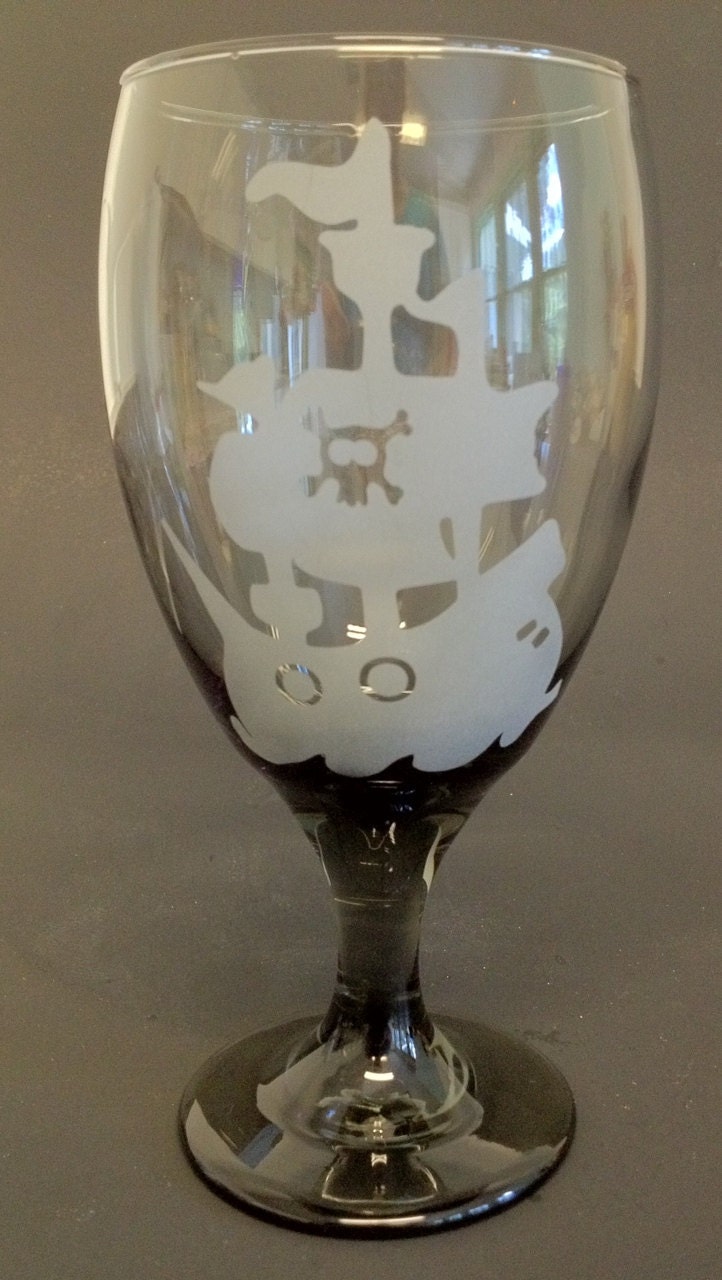 Shiver me Timbers Pirate Ship Skull and Crossbones  Etched Smokey Black Goblet Glass Perfect ForJuice Iced Tea and Water