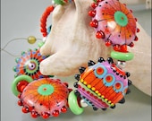MICHOU - Lampwork Beads - Knotted, handmade glass bead bracelet - ""Tequila Sunrise"