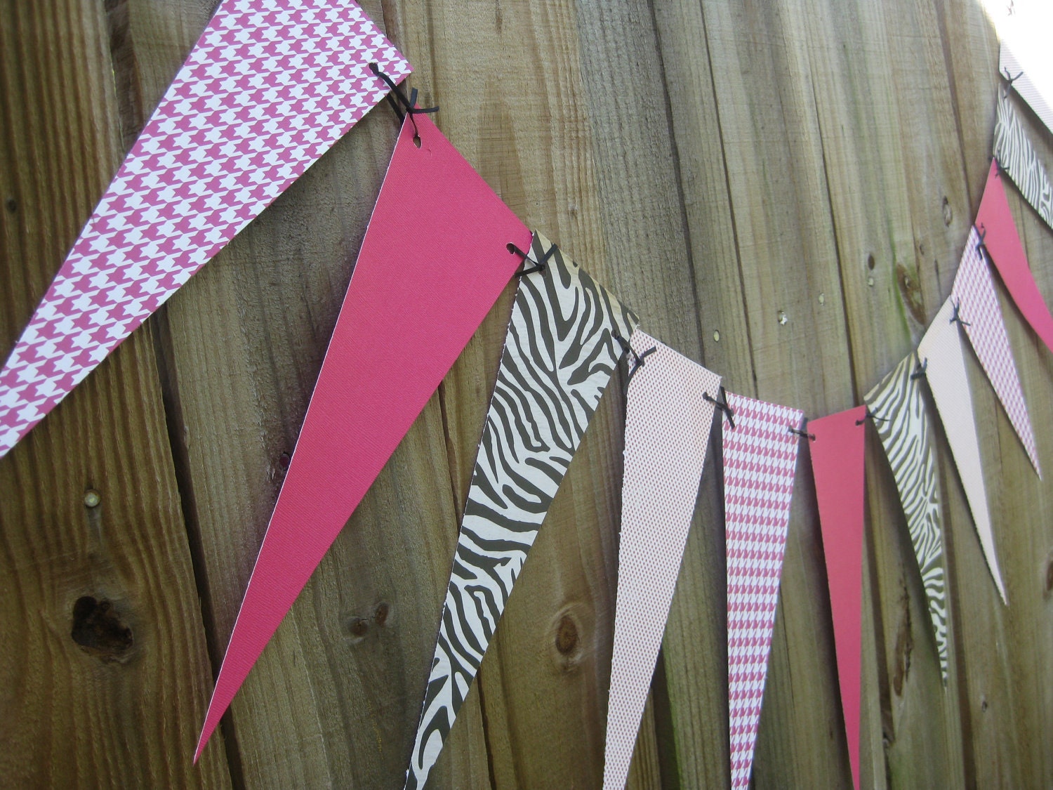 Pink Diva Party banner in zebra & houndstooth