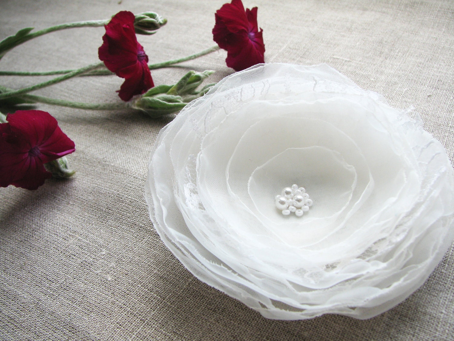White flower hair clip, brooch - AijaS