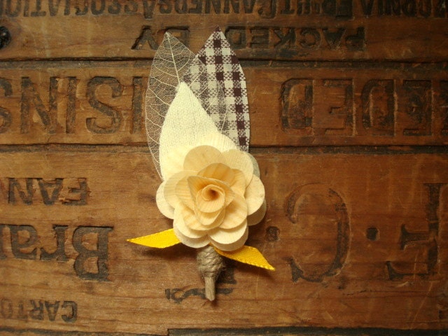Natural Birch Rose Boutonniere with Gingham