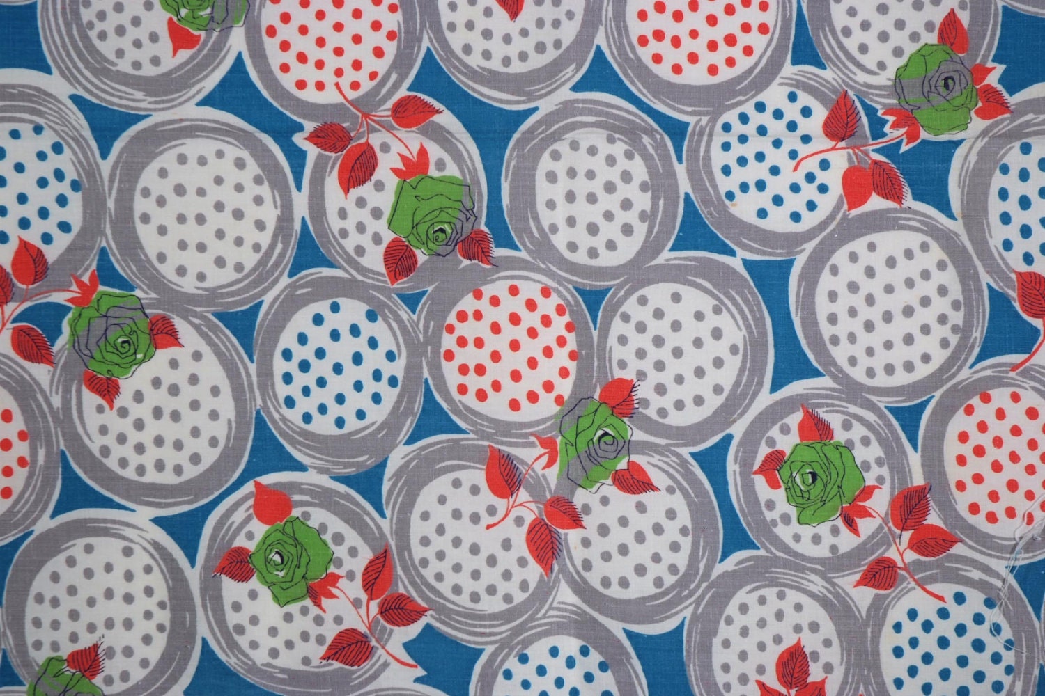 Vintage 40's fabric Green Roses Polka Dots