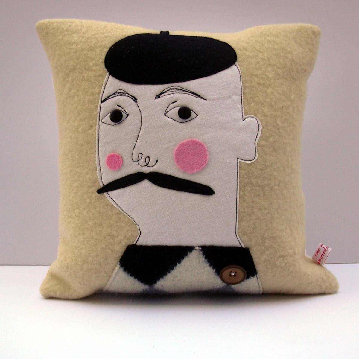 Monsieur Cushion