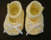 Baby Booties Crocheted Girl's Mary Jane Shoes in Yellow SZ newborn - 6 mos