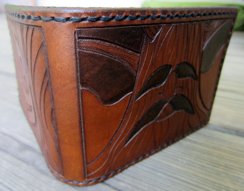 The Legend of Zelda Great Deku Tree Wooden Shield Leather Wallet