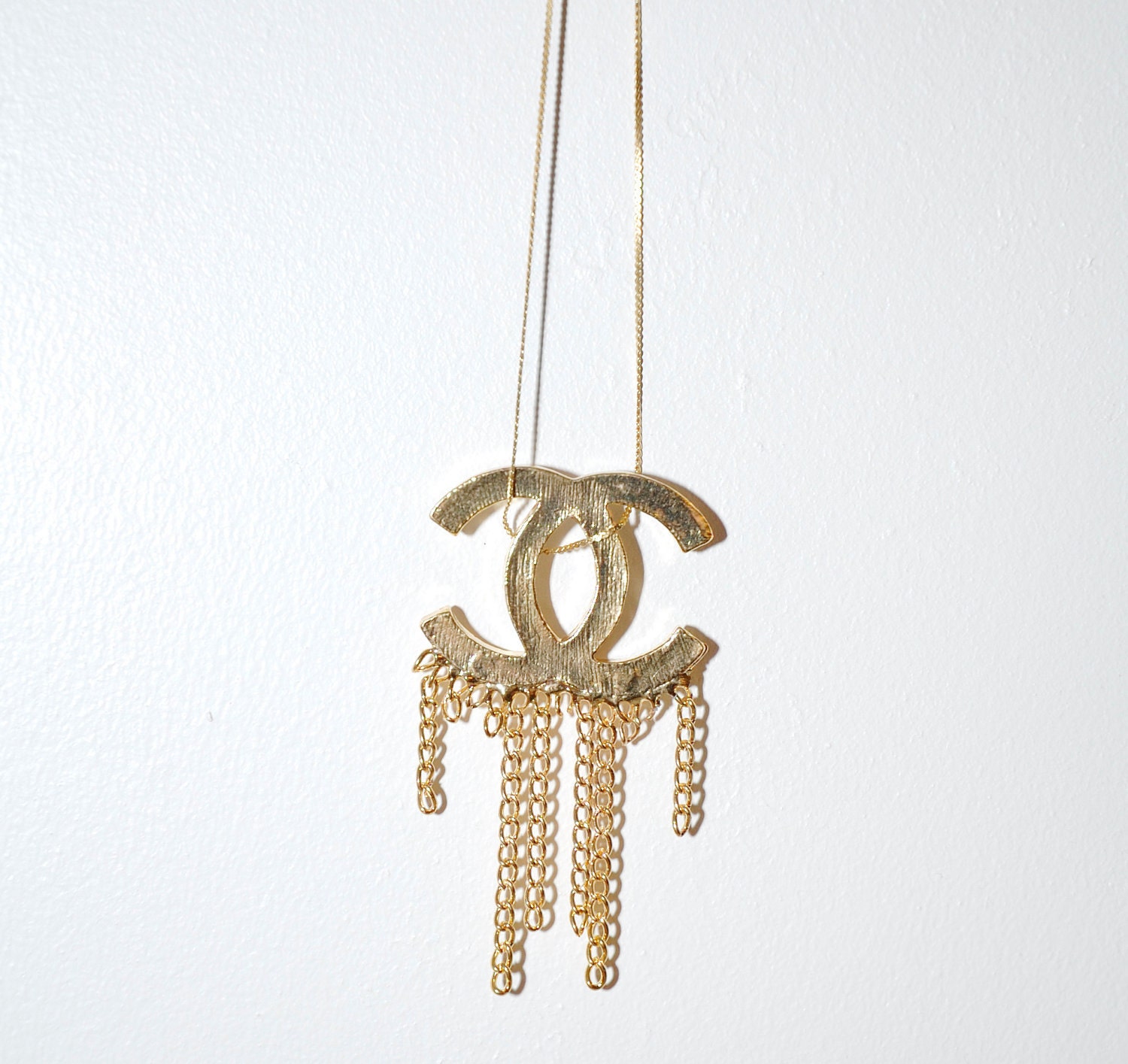 bleeding CHANEL necklace
